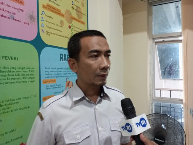 
					Jelang Iduladha, DTPHP Sulbar Siapkan Tim Khusus Periksa Kesehatan Hewan Qurban