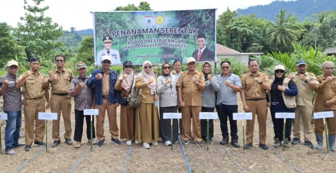 
					Gerakan Penanaman Serentak Agroforestry Pangan, Kadis TPHP Sulbar : Wujud Nyata Komitmen Bersama Tingkatkan Ketahanan Pangan