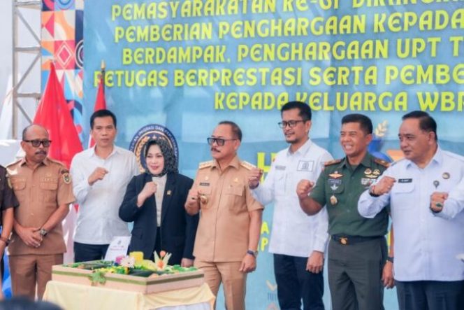
					Hari bhakti Pemasyarakatan , Wakil Ketua DPRD sambangi Rutan Mamuju.
