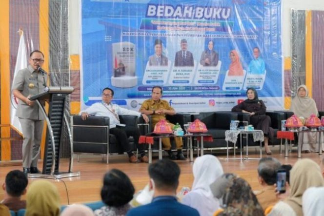 
					Bedah Buku “SDK Mendayung Dari Hulu” Dihadiri Dr. Hj. St. Suraidah Suhardi.