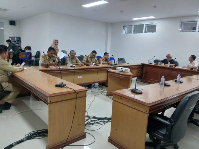 
					Diskoperindag Siap Mempasilitasi DPRD Untuk Kawal Aspirasi Petani Sawit Di Sulbar