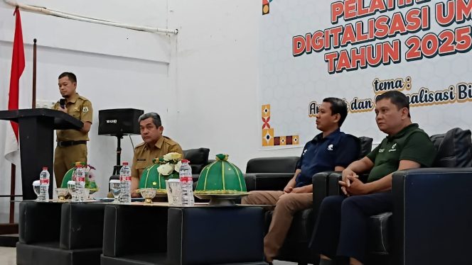 
					Kadis Koperindag Sulbar Buka Pelatihan Digitalisasi UMKM, Pacu Transformasi Ekonomi Daerah