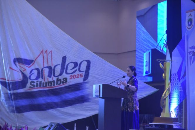
					Wakil Ketua DPRD Sulbar Hadiri Penutupan Sandeq Silumba 2025: Tradisi Maritim Mandar Harus Dijaga.