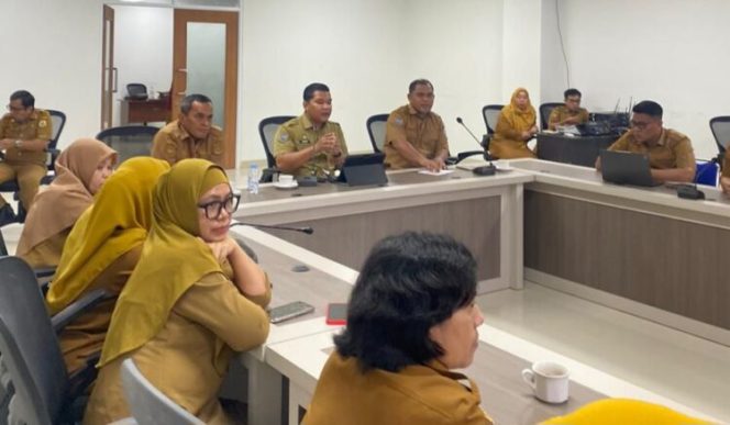 
					Sekretariat DPRD Provinsi Sulawesi Barat (Sulbar) menggelar sosialisasi Peraturan Gubernur Sulbar Nomor 36 Tahun 2025 tentang Pemberian Tambahan Penghasilan Pegawai (TPP) bagi PNS.